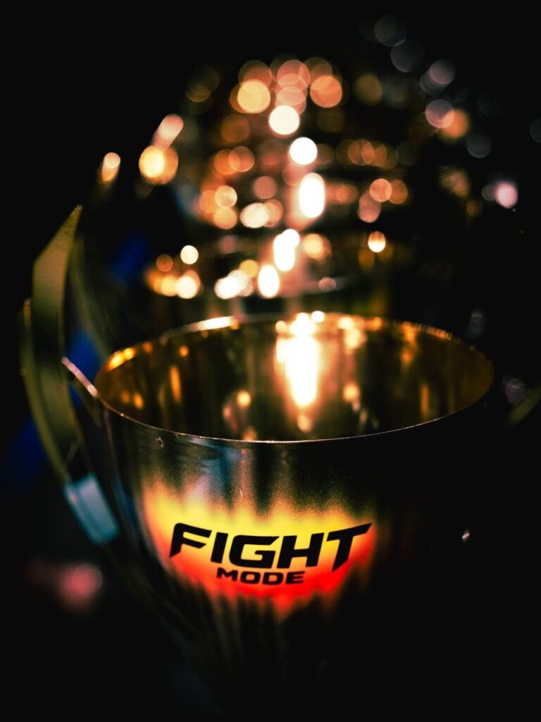 Puchary malowane Premium na pierwszą galę Fight Mode w Poznaniu
